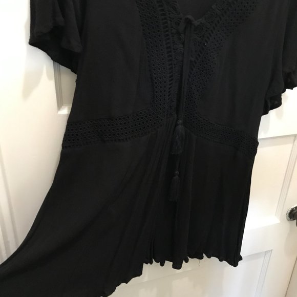 Torrid 0 Black Flowy Blouse - Picture 3 of 6